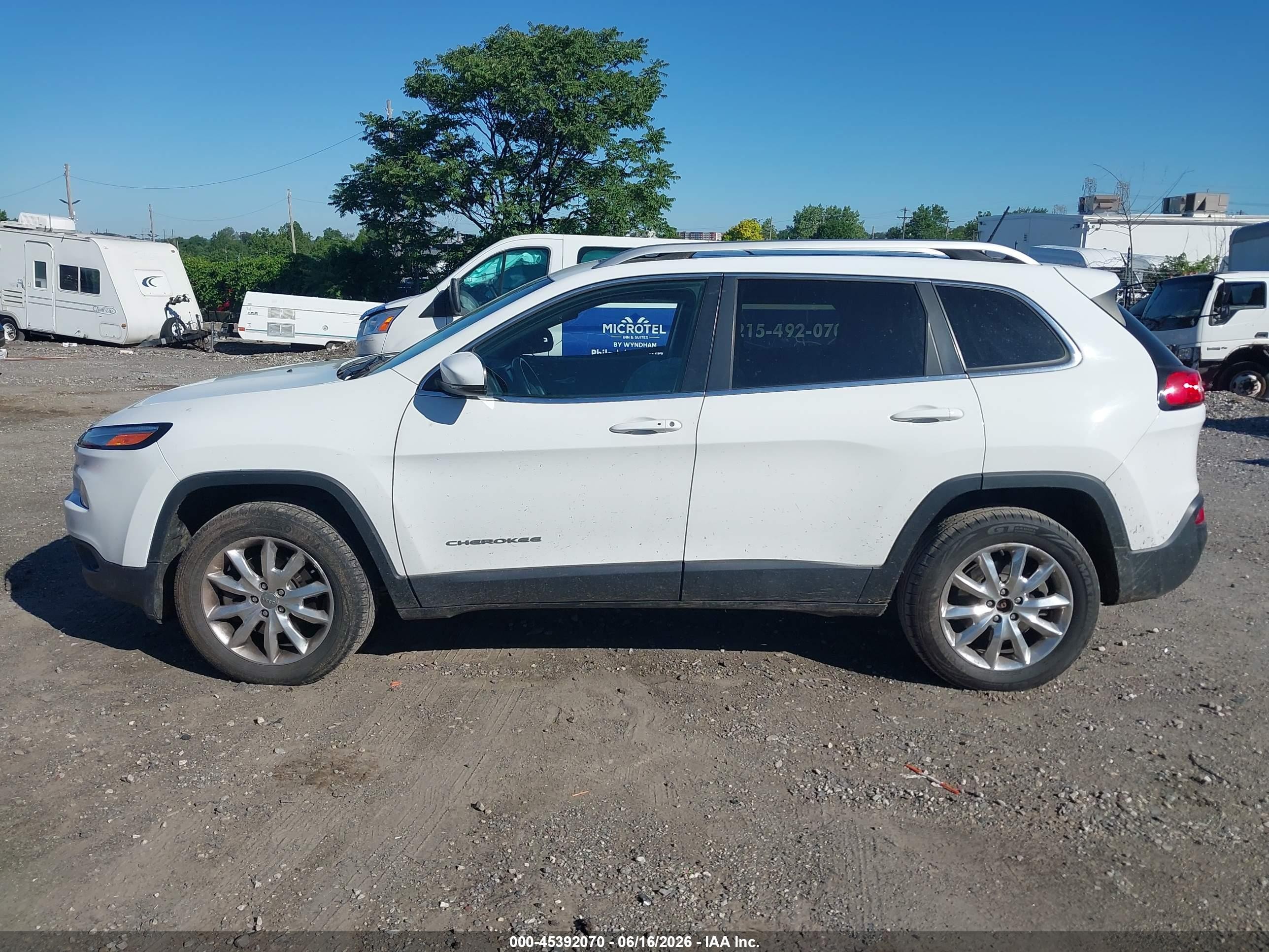 2014 Jeep Cherokee Limited White vin: 1C4PJMDS5EW168011