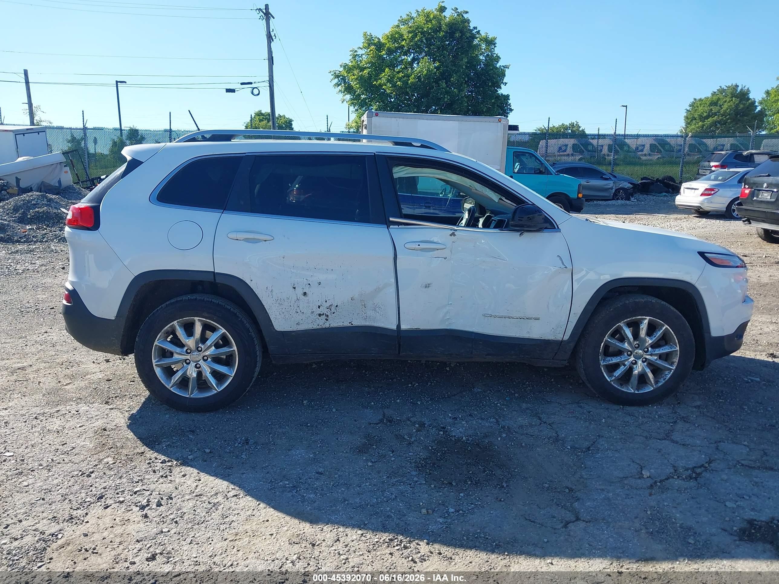 2014 Jeep Cherokee Limited White vin: 1C4PJMDS5EW168011