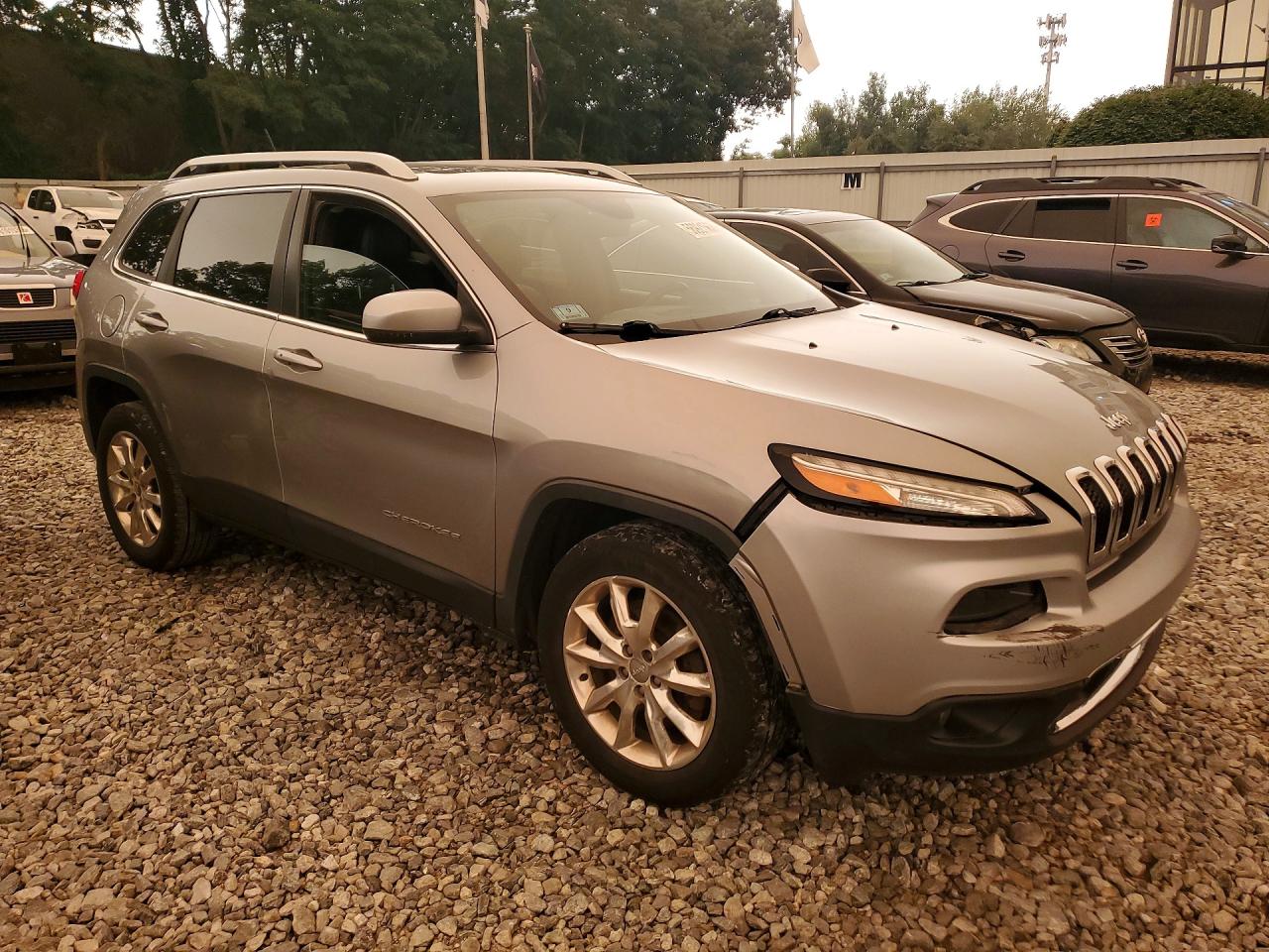 2015 Jeep Cherokee Limited Серебряный vin: 1C4PJMDS6FW647572