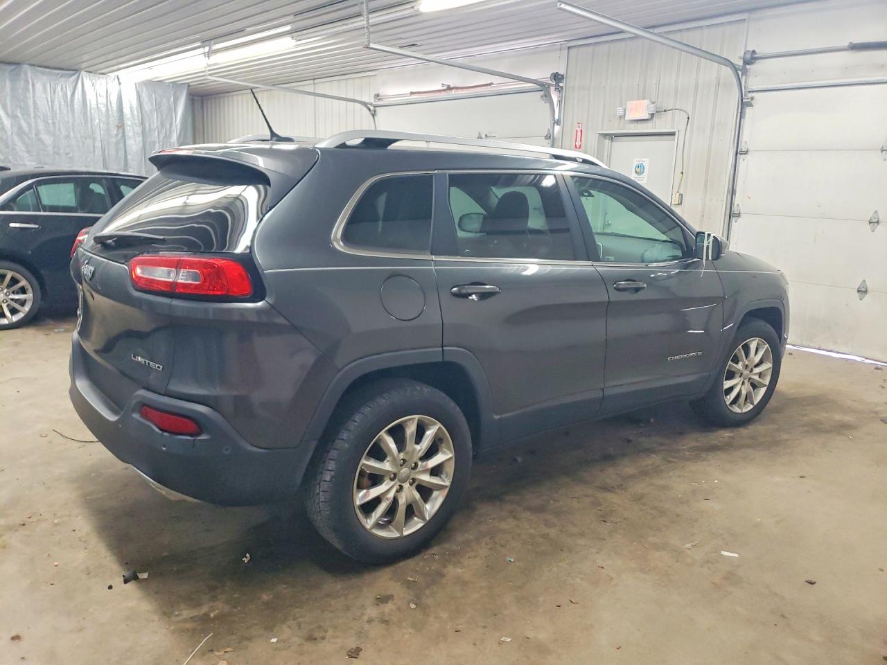 2015 Jeep Cherokee Limited Silver vin: 1C4PJMDS6FW660158