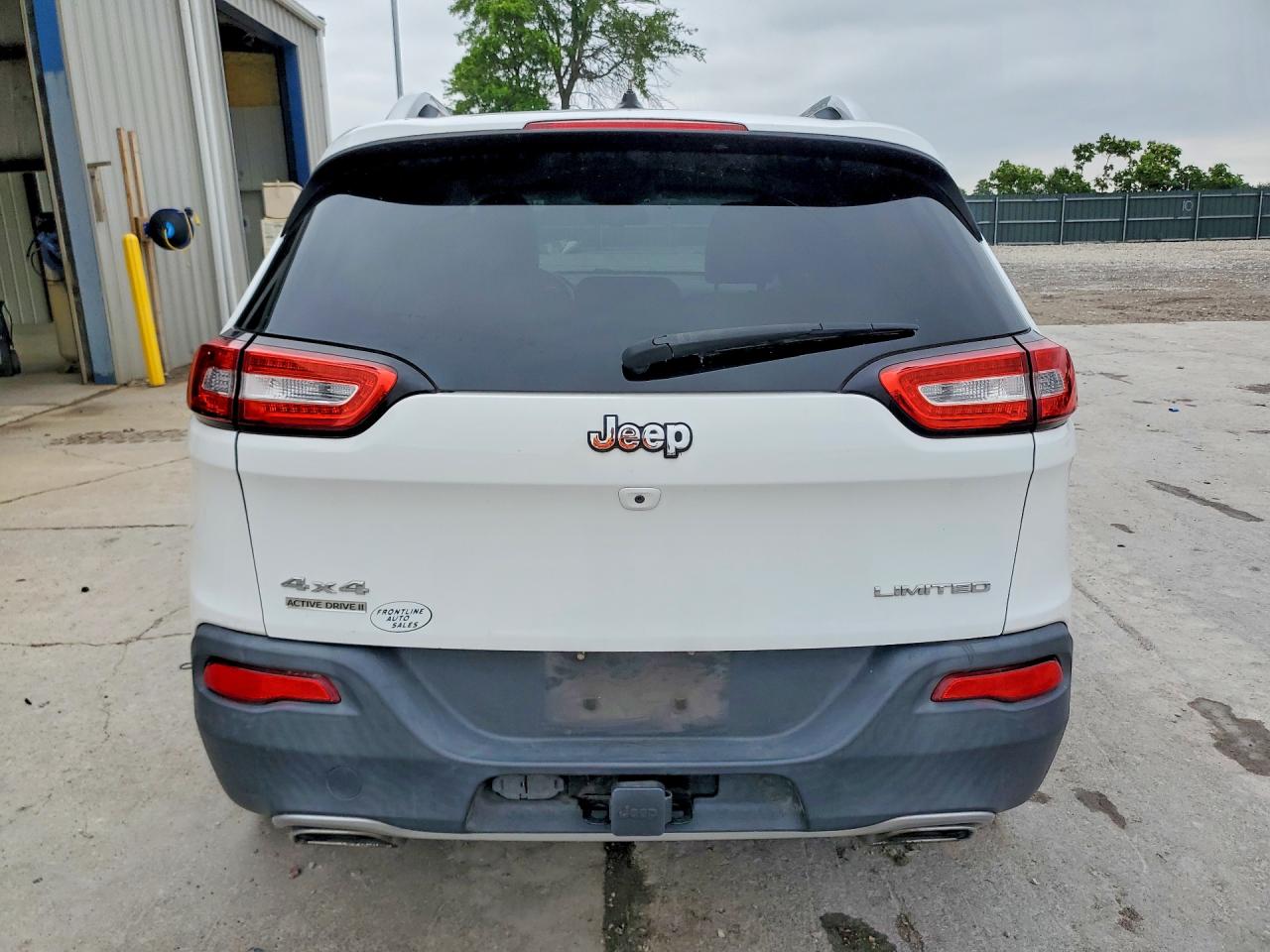 2015 Jeep Cherokee Limited White vin: 1C4PJMDS6FW667966