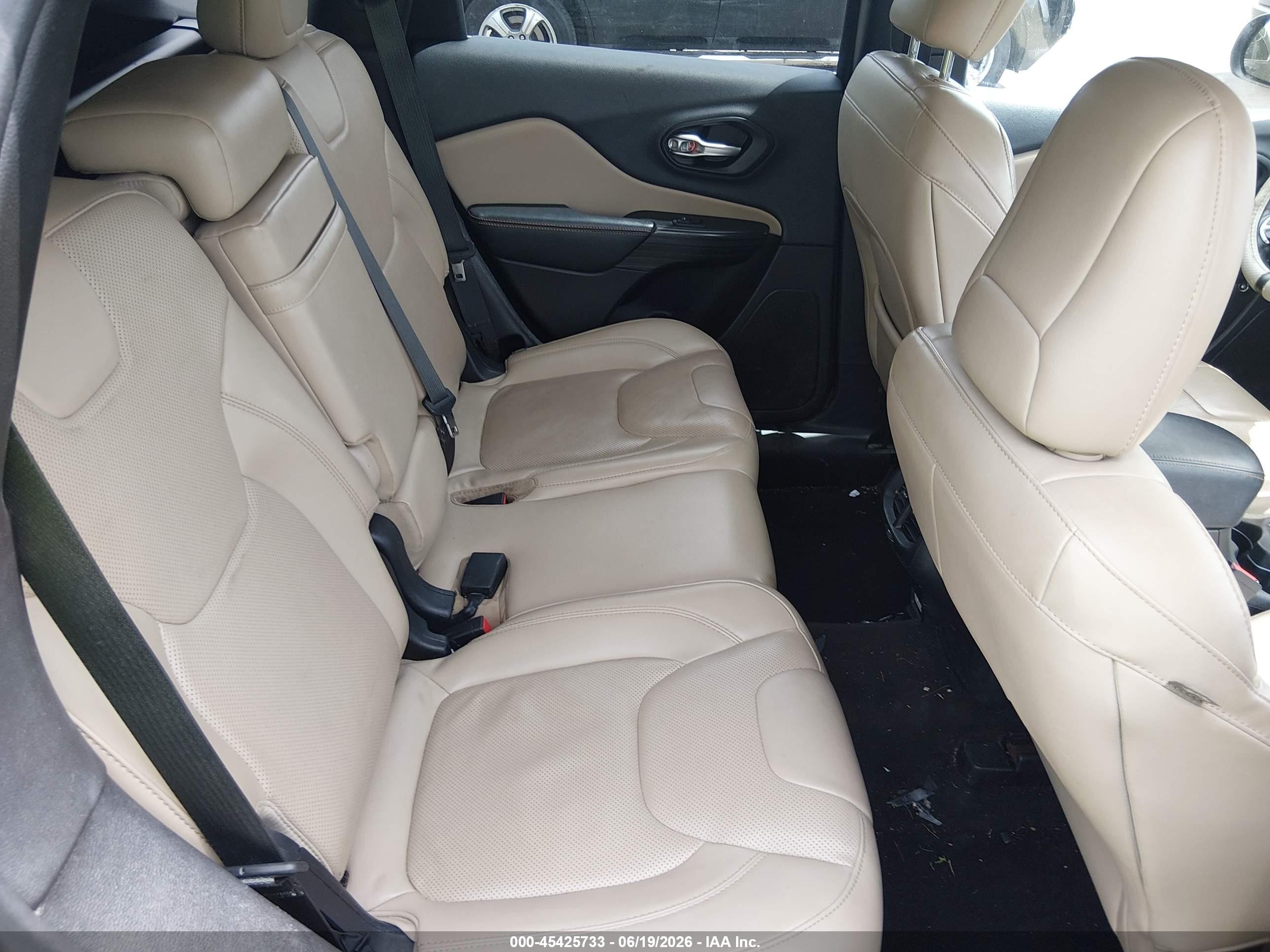 2015 Jeep Cherokee Limited Черный vin: 1C4PJMDS7FW635396