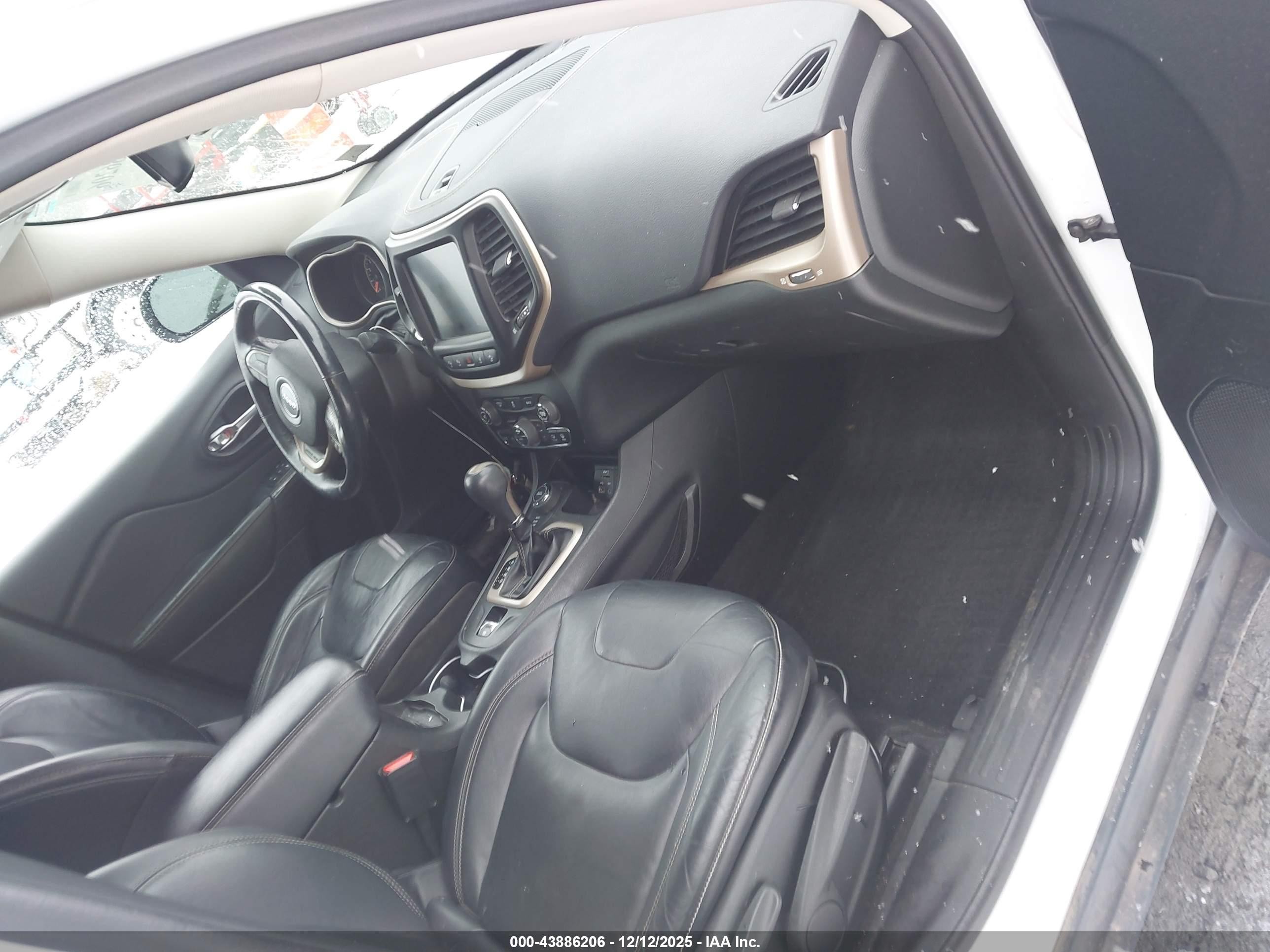 2014 Jeep Cherokee Limited White vin: 1C4PJMDS8EW212079