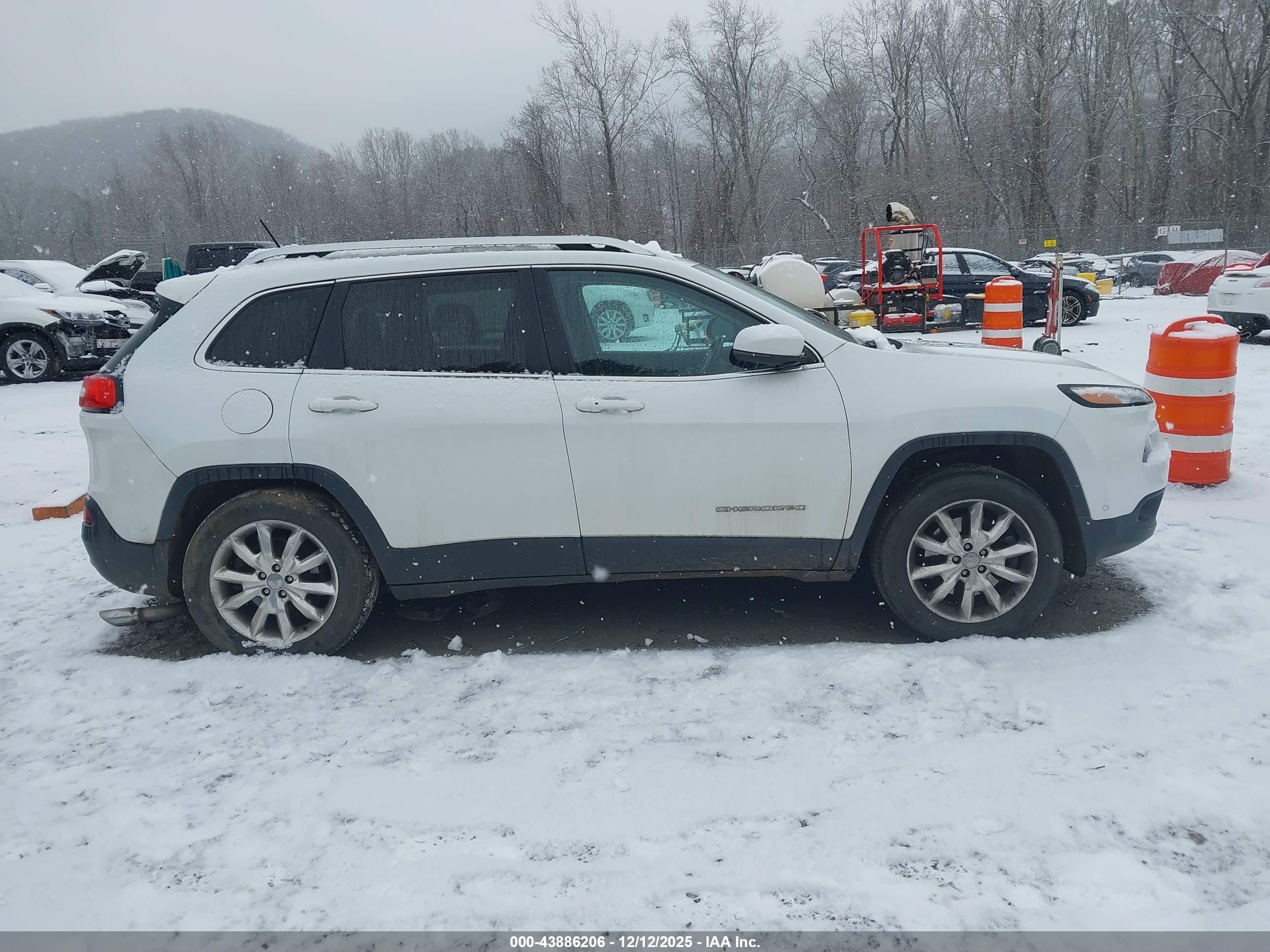 2014 Jeep Cherokee Limited White vin: 1C4PJMDS8EW212079