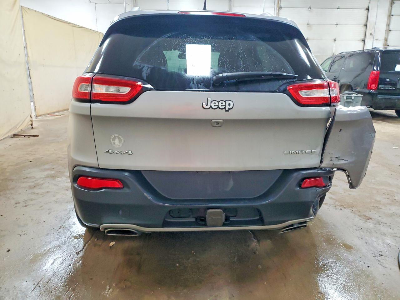 2015 Jeep Cherokee Limited Silver vin: 1C4PJMDS8FW509886
