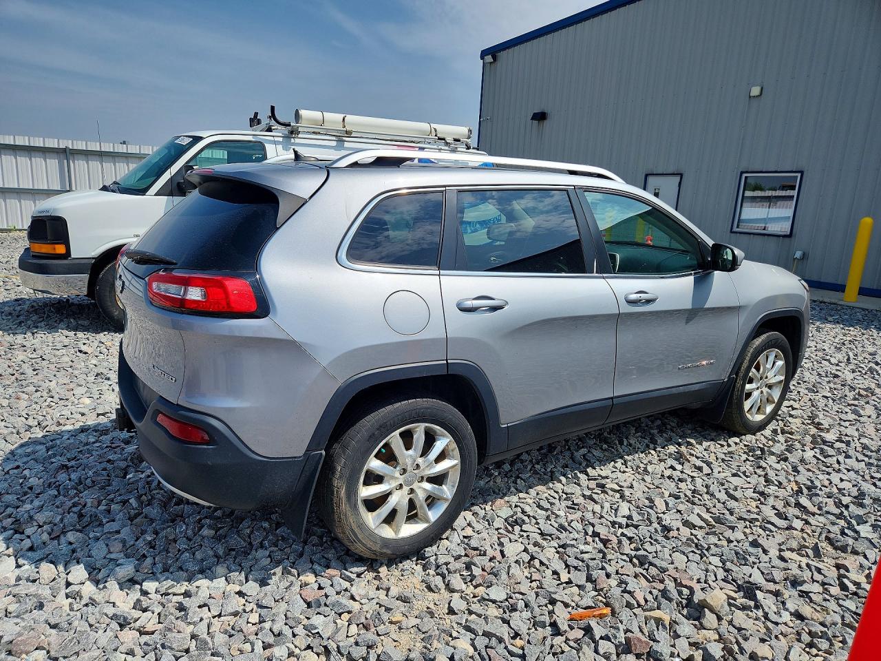 2014 Jeep Cherokee Limited Silver vin: 1C4PJMDS9EW196443