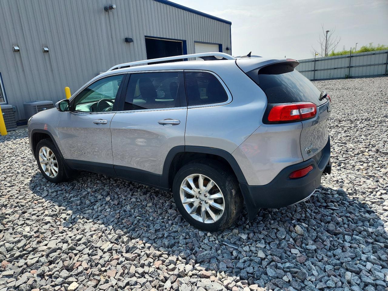 2014 Jeep Cherokee Limited Silver vin: 1C4PJMDS9EW196443