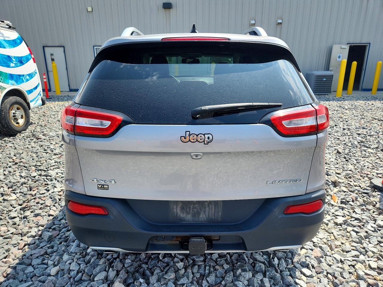 2014 Jeep Cherokee Limited Silver vin: 1C4PJMDS9EW196443