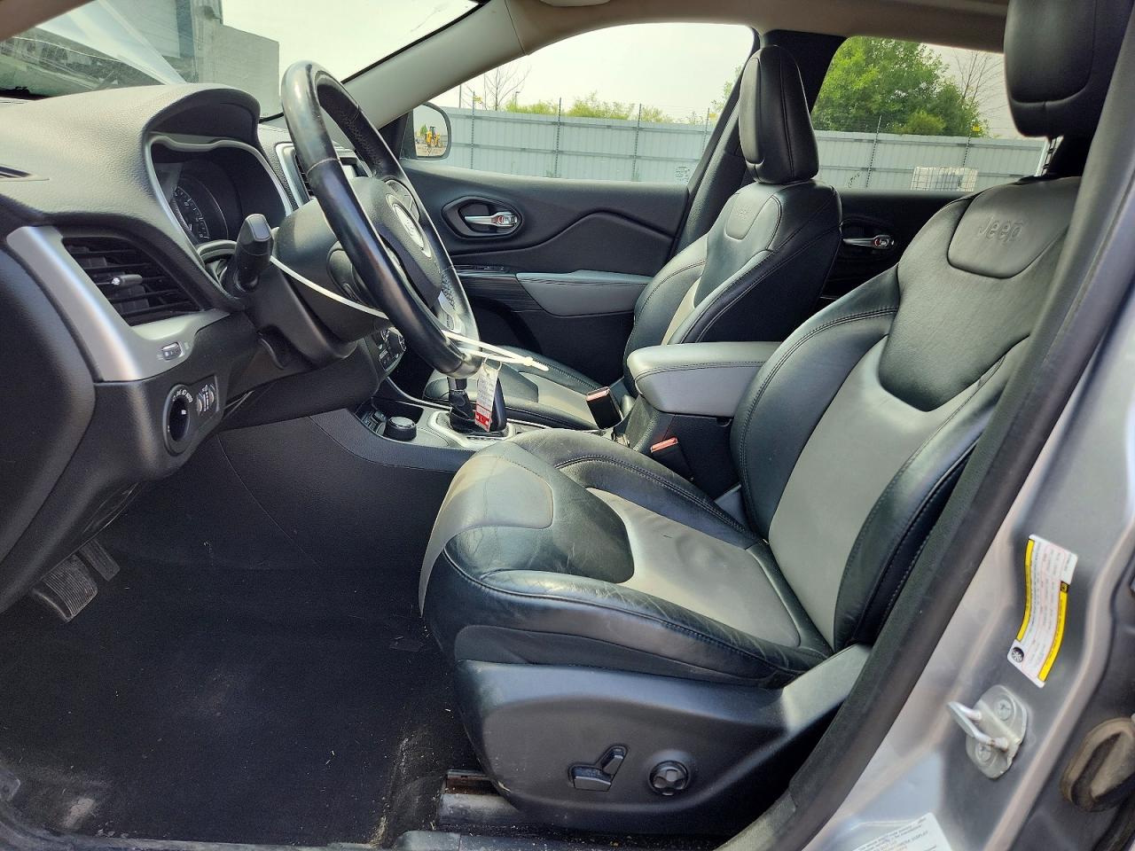 2014 Jeep Cherokee Limited Silver vin: 1C4PJMDS9EW196443