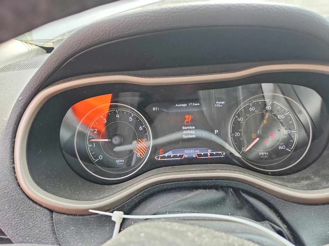 2014 Jeep Cherokee Limited Серебряный vin: 1C4PJMDS9EW277135
