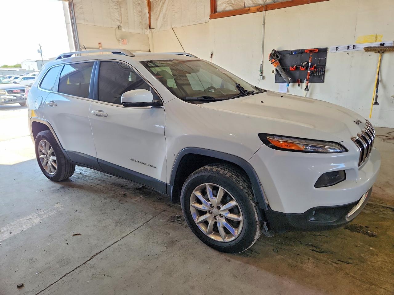 2015 Jeep Cherokee Limited White vin: 1C4PJMDS9FW556487