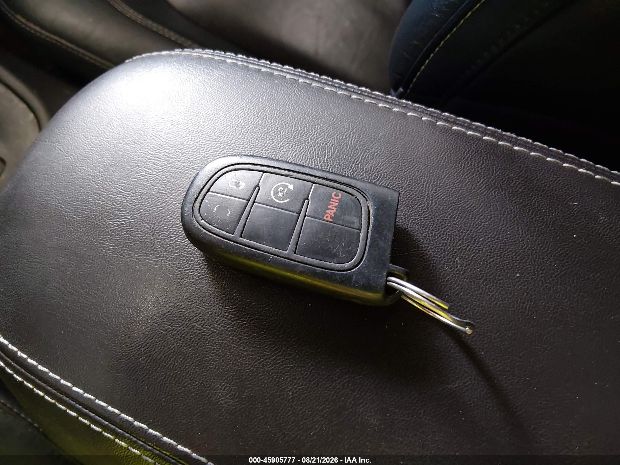 2015 Jeep Cherokee Limited Белый vin: 1C4PJMDS9FW557400