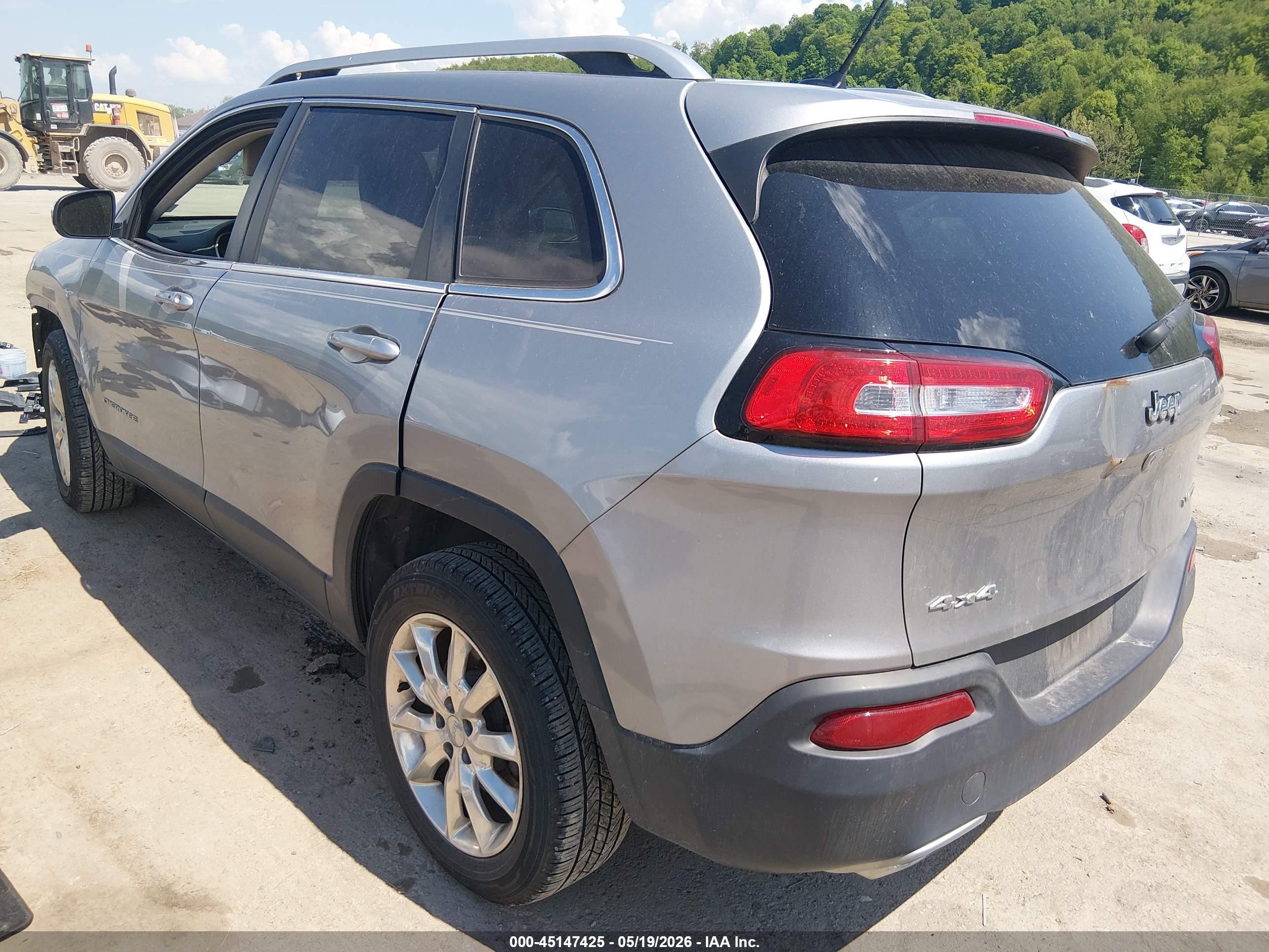 2015 Jeep Cherokee Limited Silver vin: 1C4PJMDS9FW719722
