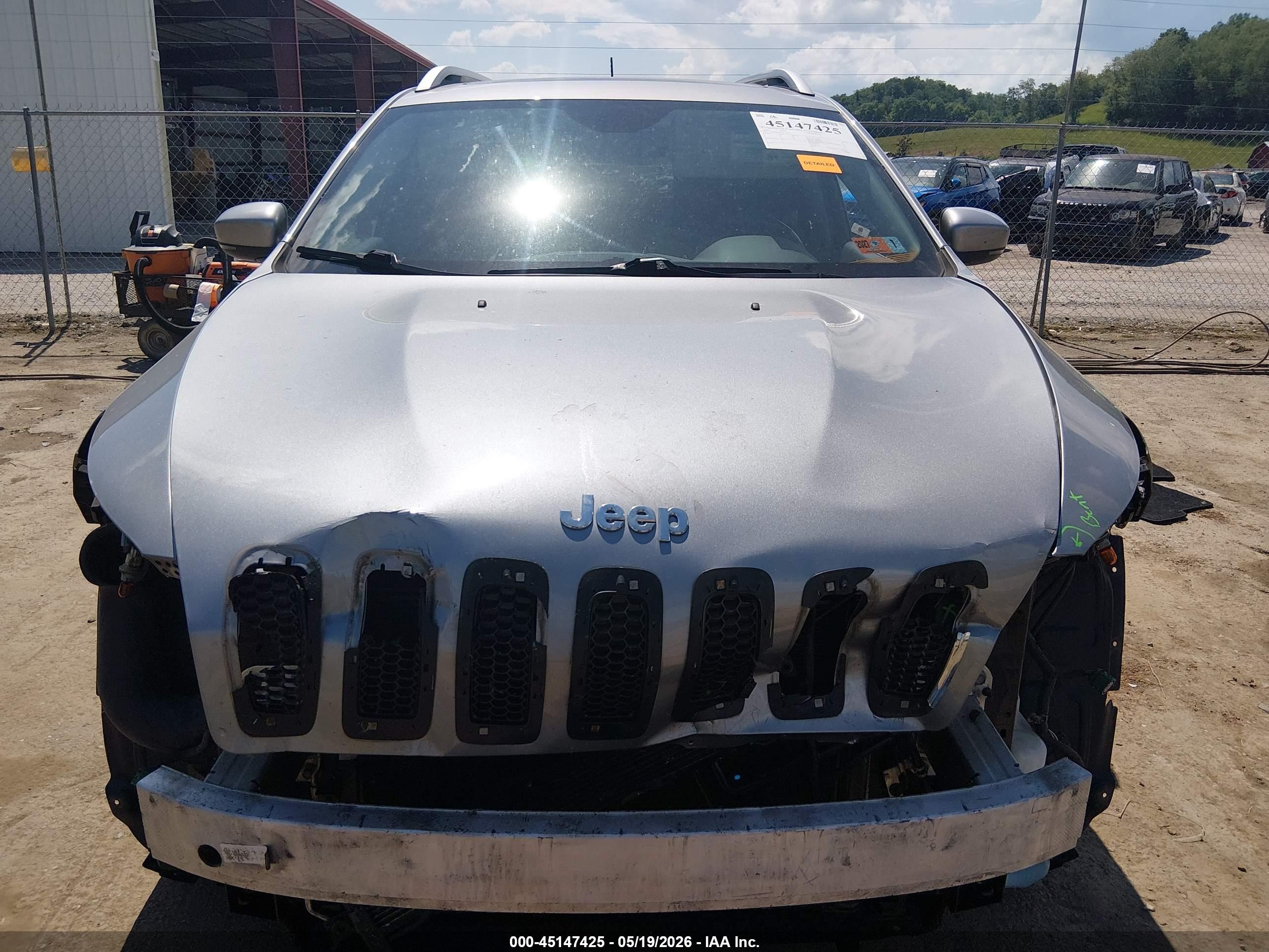 2015 Jeep Cherokee Limited Silver vin: 1C4PJMDS9FW719722