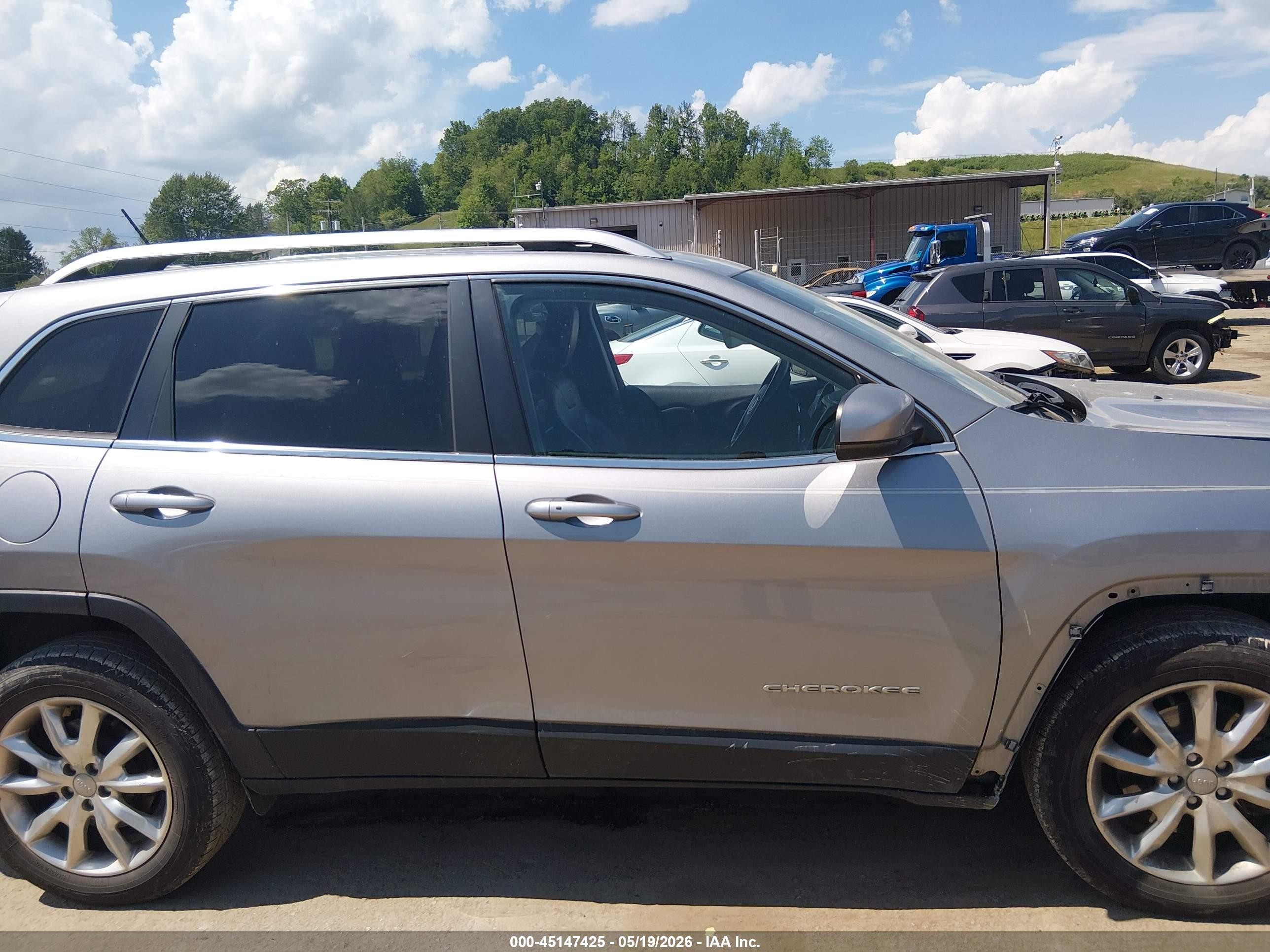 2015 Jeep Cherokee Limited Silver vin: 1C4PJMDS9FW719722