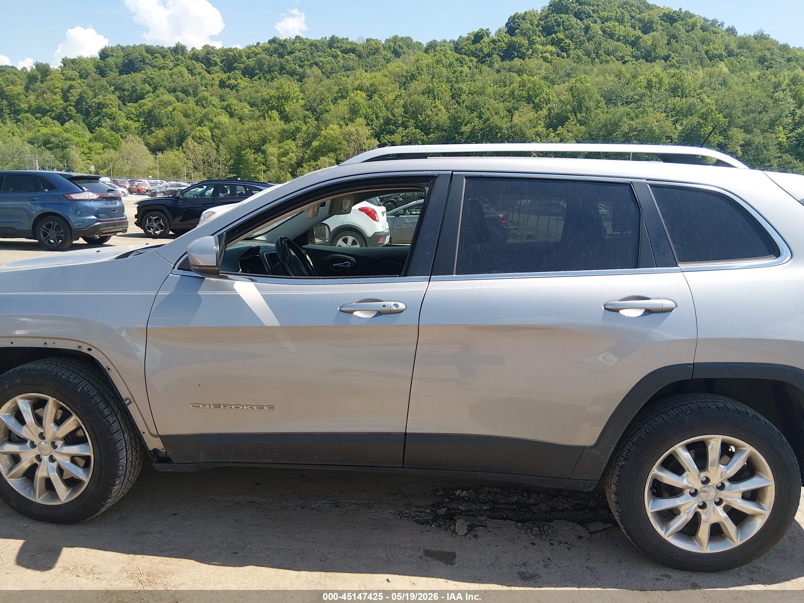 2015 Jeep Cherokee Limited Silver vin: 1C4PJMDS9FW719722