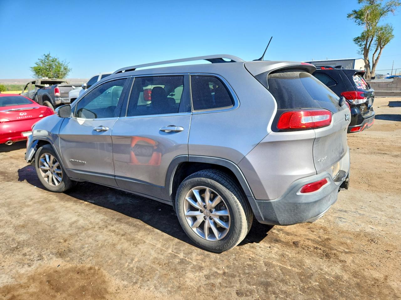 2015 Jeep Cherokee Limited Silver vin: 1C4PJMDS9FW752235