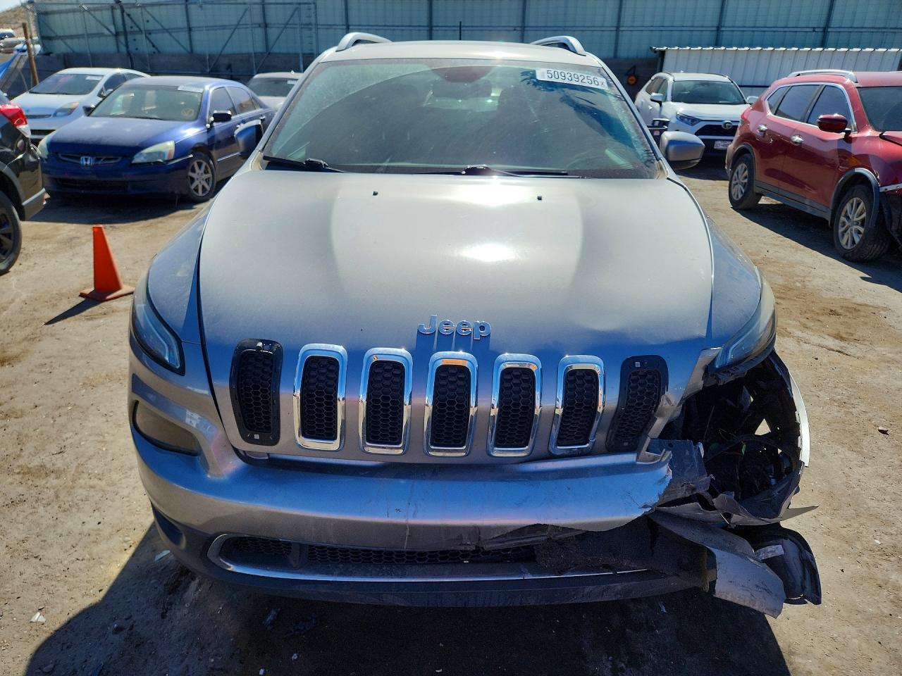 2015 Jeep Cherokee Limited Silver vin: 1C4PJMDS9FW752235