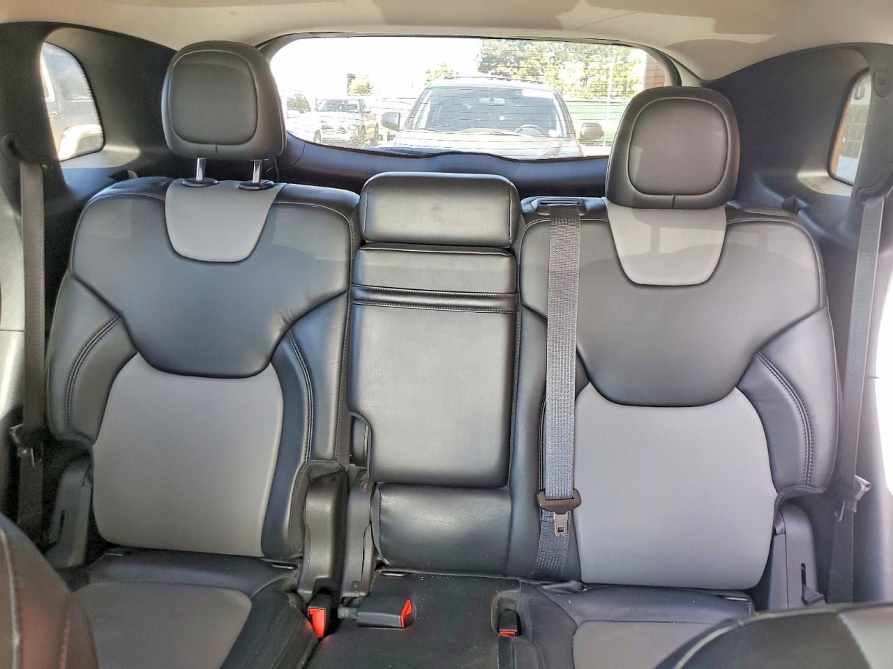 2014 Jeep Cherokee Limited White vin: 1C4PJMDSXEW183832