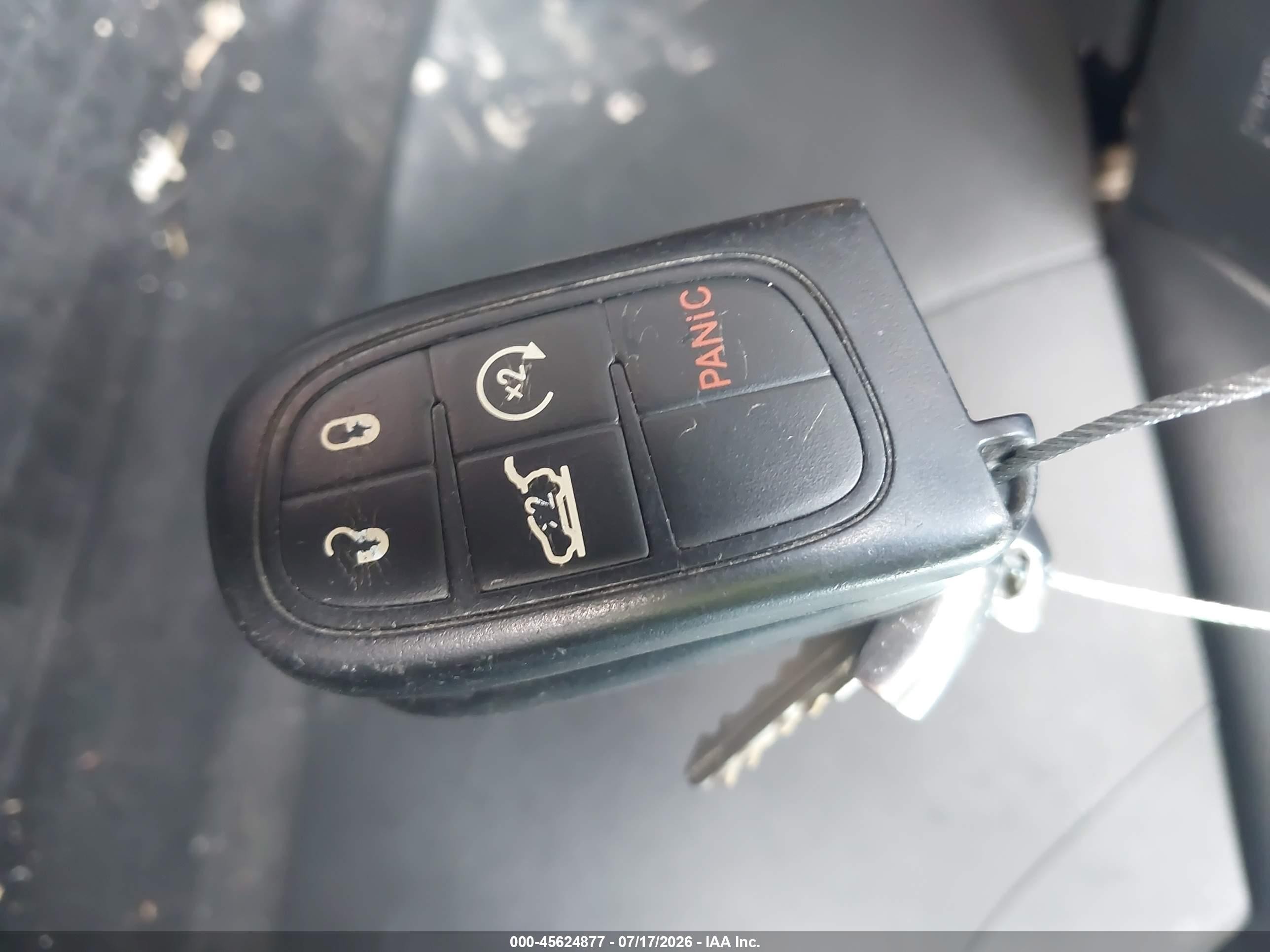 2014 Jeep Cherokee Limited Red vin: 1C4PJMDSXEW187444