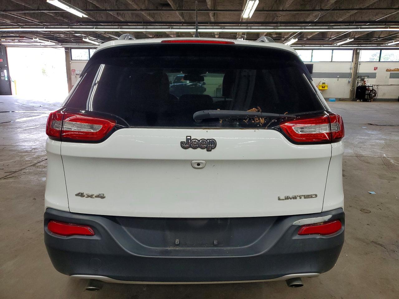 2014 Jeep Cherokee Limited White vin: 1C4PJMDSXEW210222