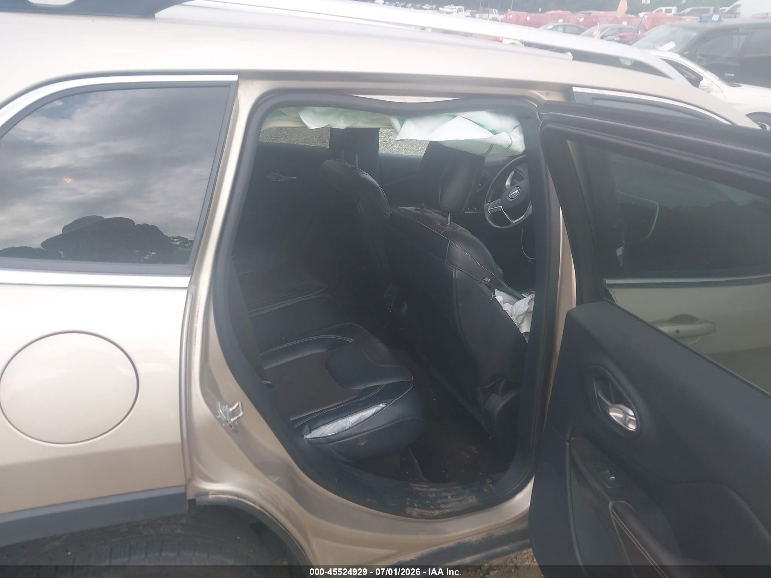 2015 Jeep Cherokee Limited Beige vin: 1C4PJMDSXFW544073