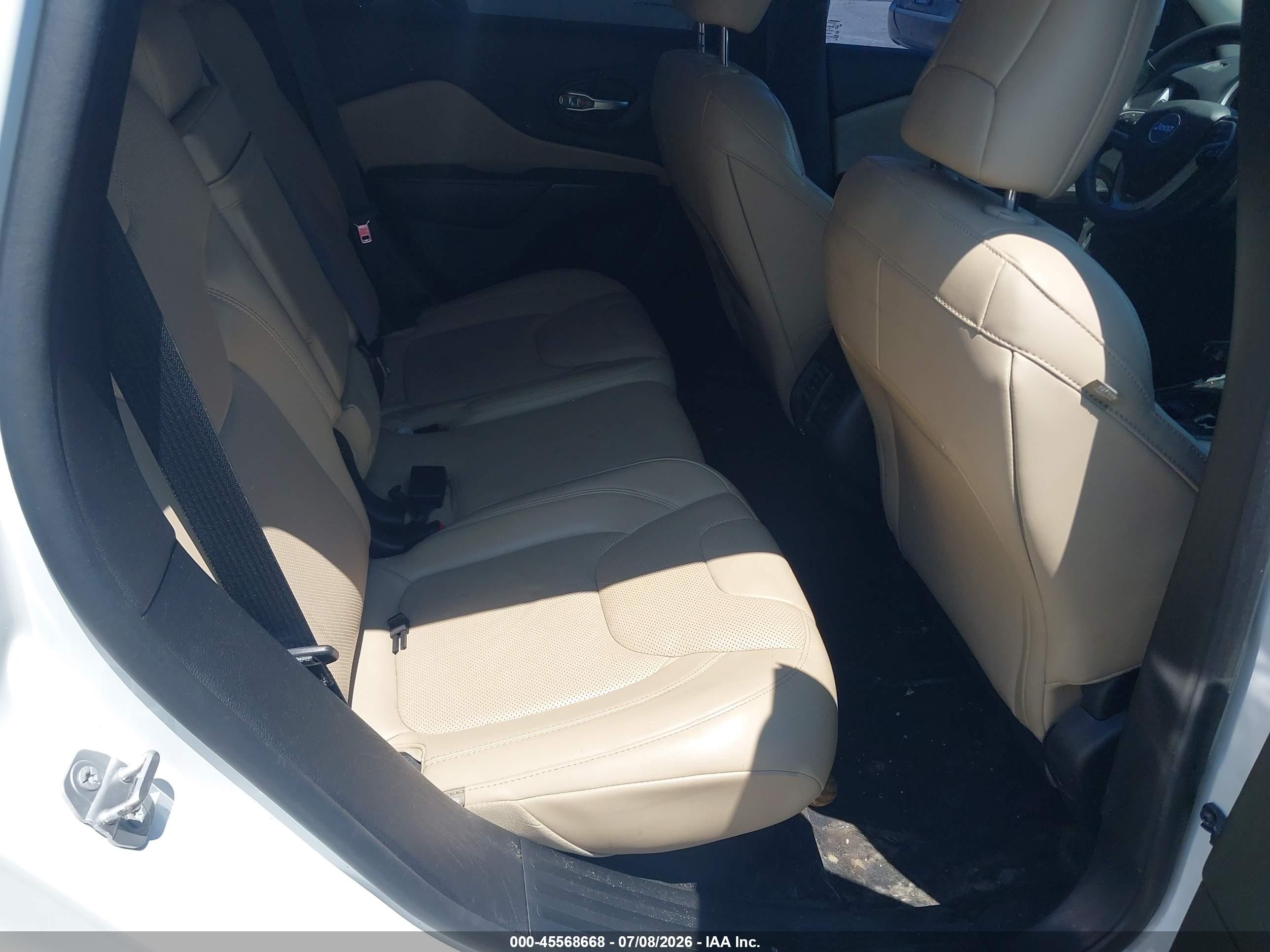 2015 Jeep Cherokee Limited White vin: 1C4PJMDSXFW623873