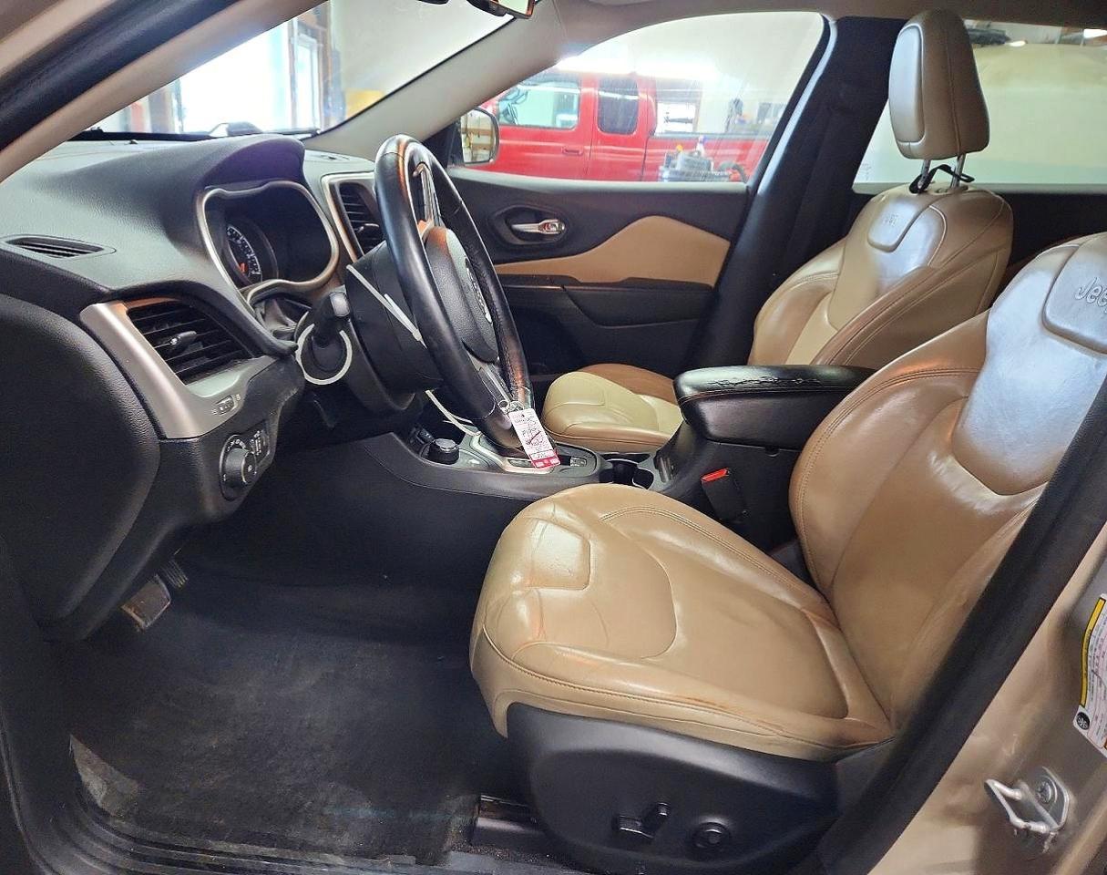 2015 Jeep Cherokee Limited Beige vin: 1C4PJMDSXFW648319