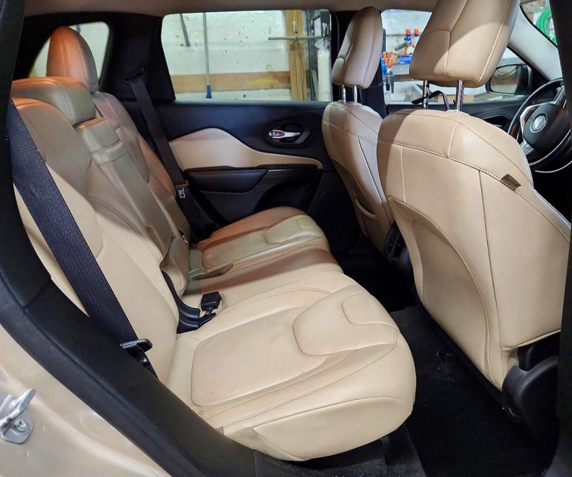 2015 Jeep Cherokee Limited Beige vin: 1C4PJMDSXFW648319