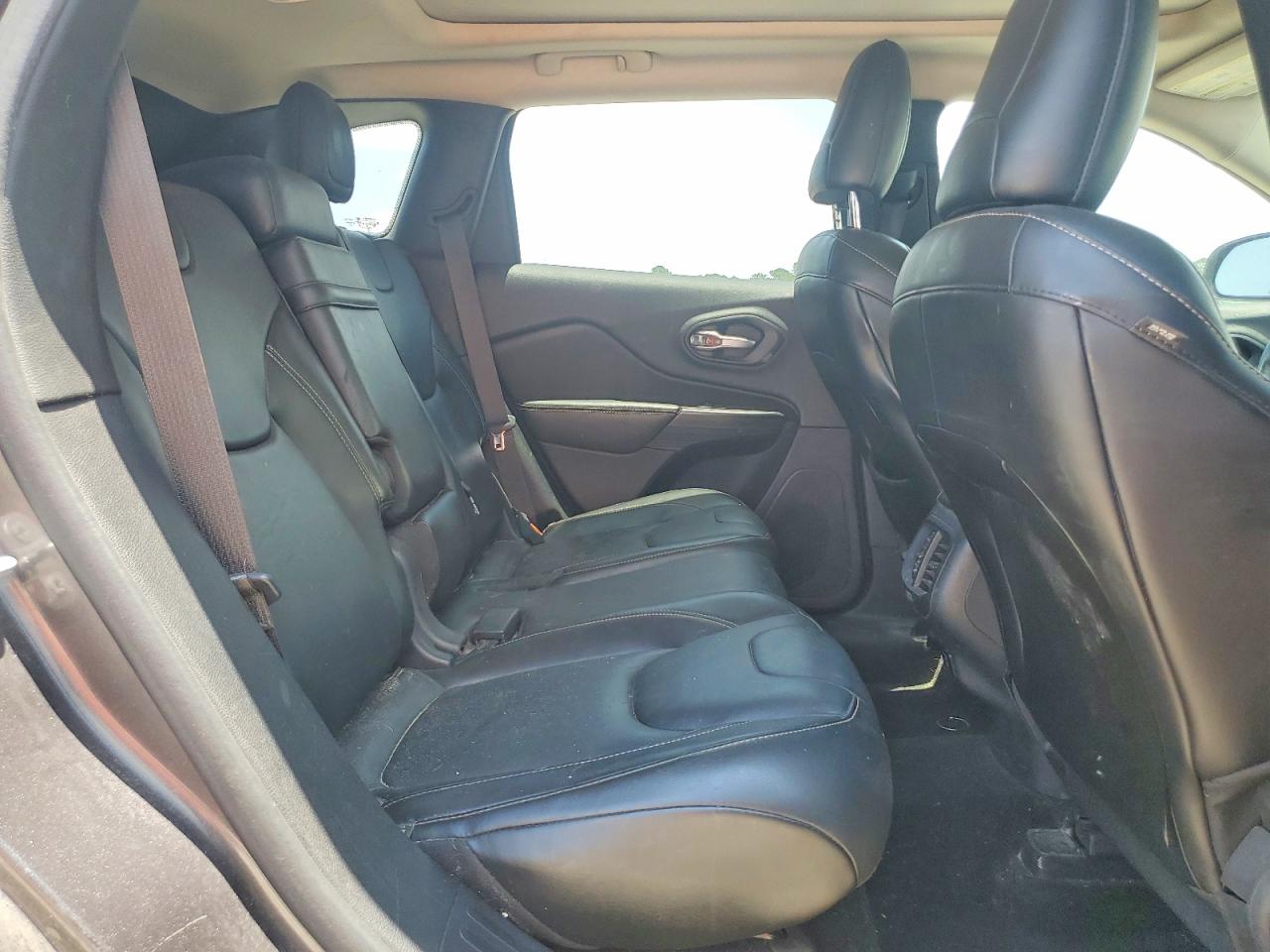 2015 Jeep Cherokee Limited Gray vin: 1C4PJMDSXFW648482
