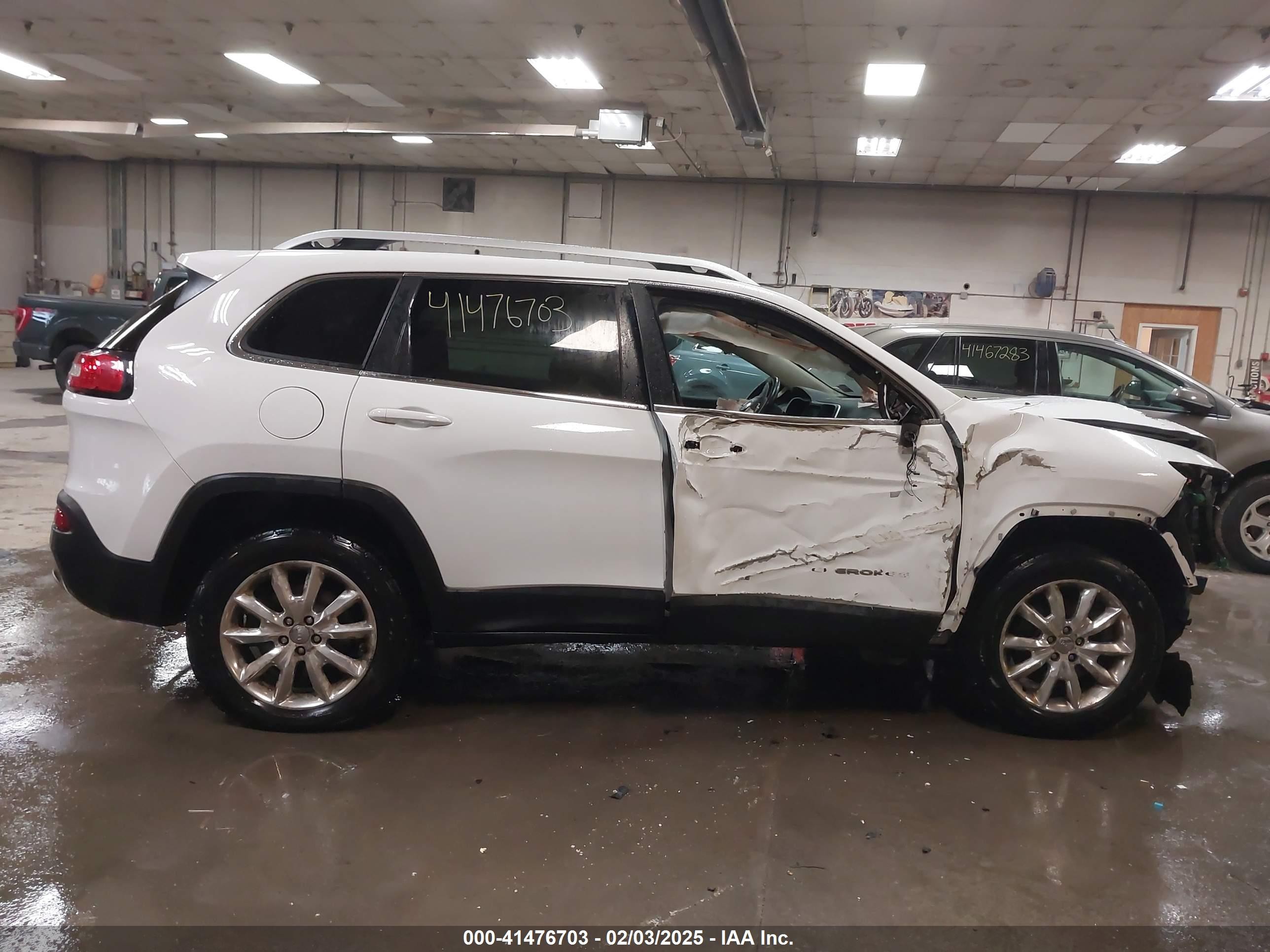 2015 Jeep Cherokee Limited White vin: 1C4PJMDSXFW650913