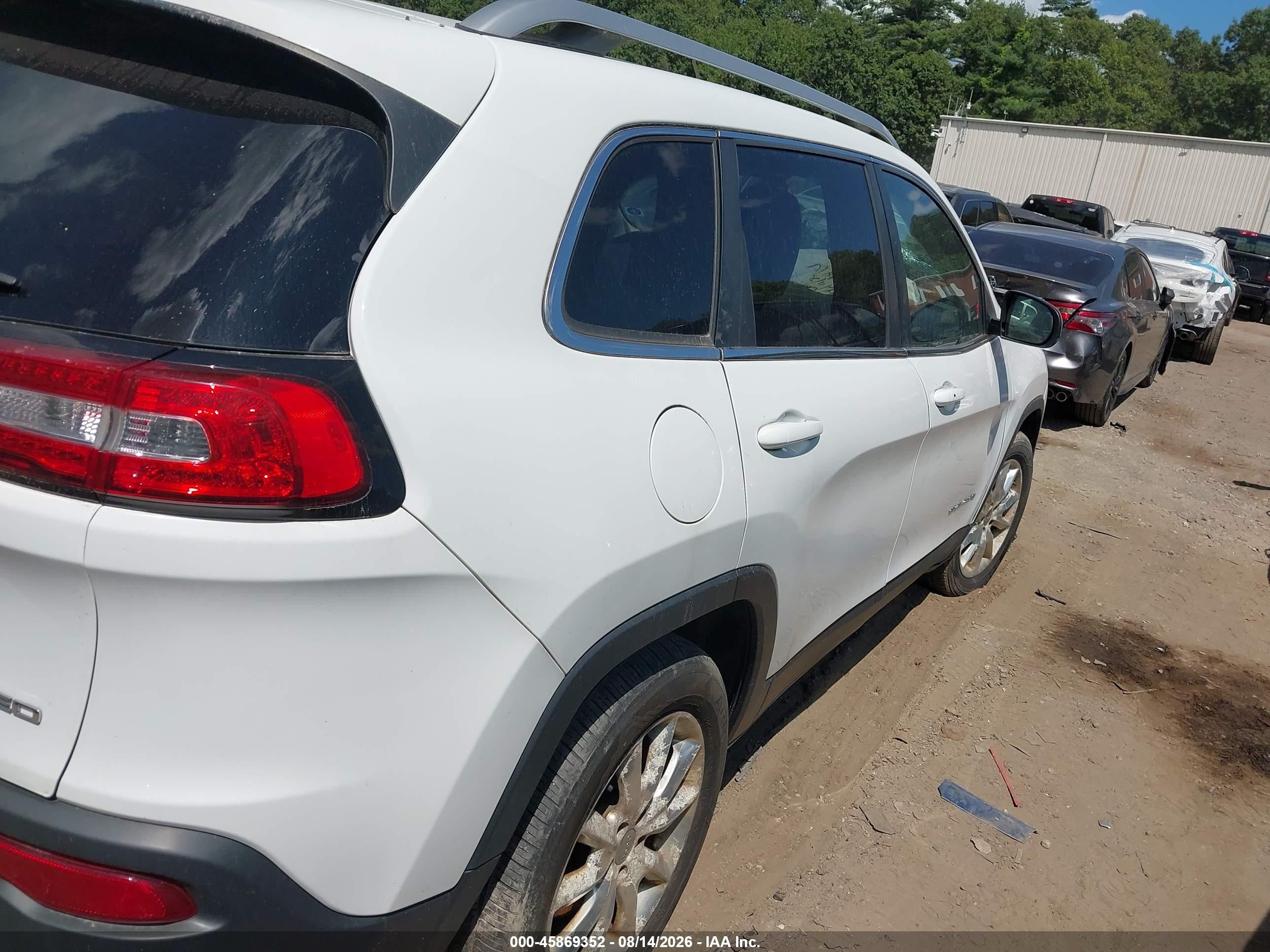 2015 Jeep Cherokee Limited White vin: 1C4PJMDSXFW681126