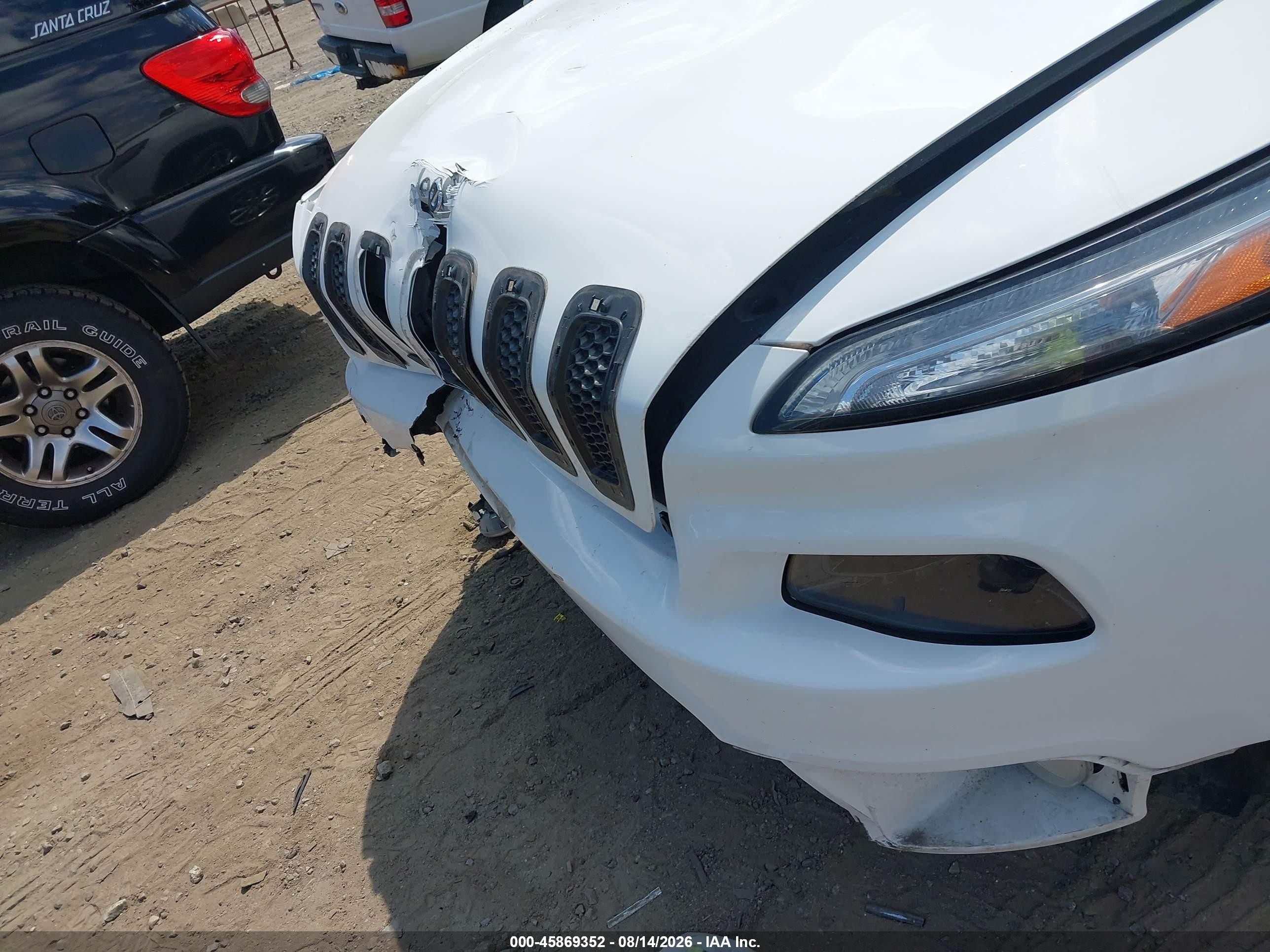 2015 Jeep Cherokee Limited White vin: 1C4PJMDSXFW681126