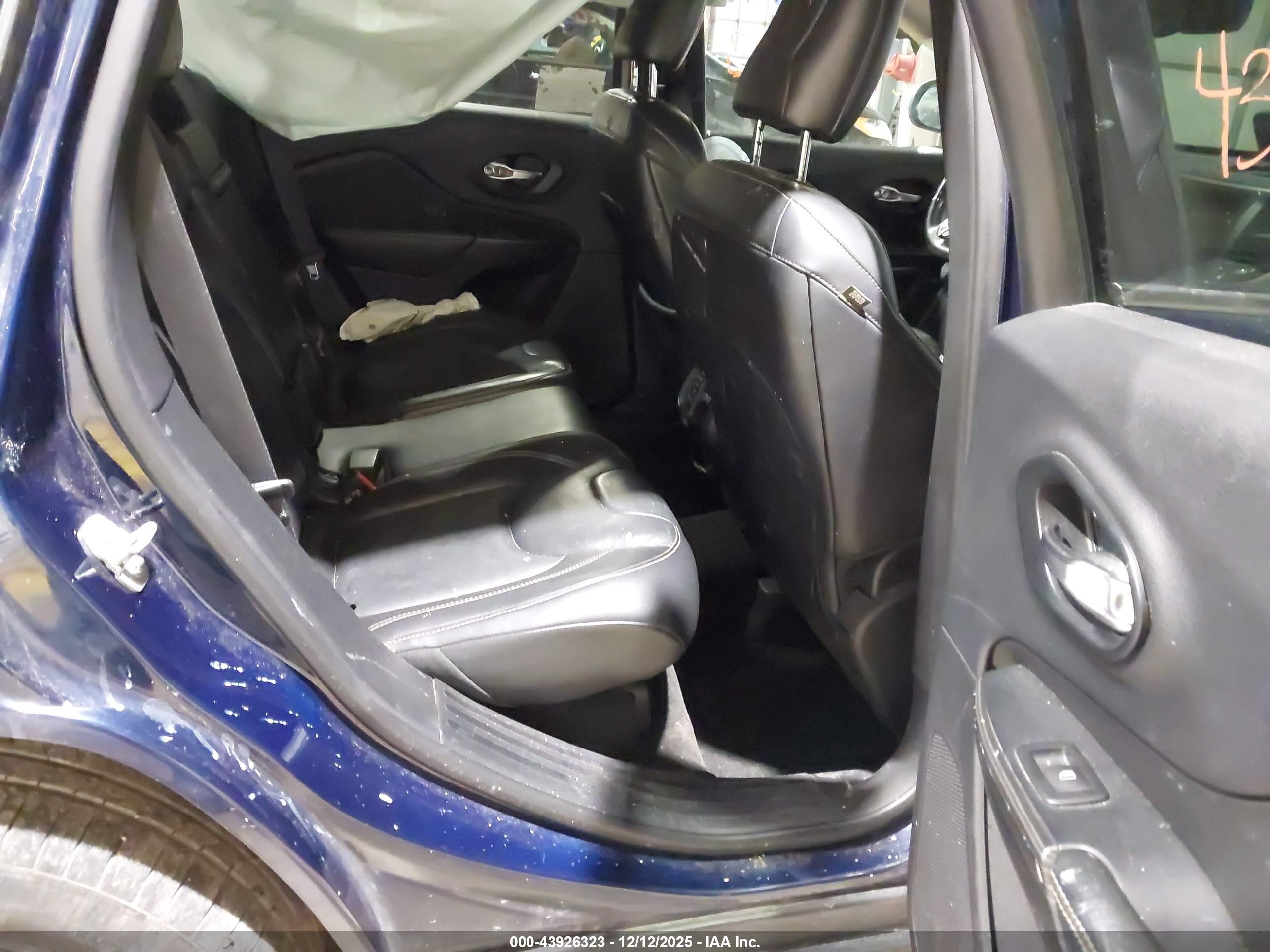 2015 Jeep Cherokee Limited Dark Blue vin: 1C4PJMDSXFW751580