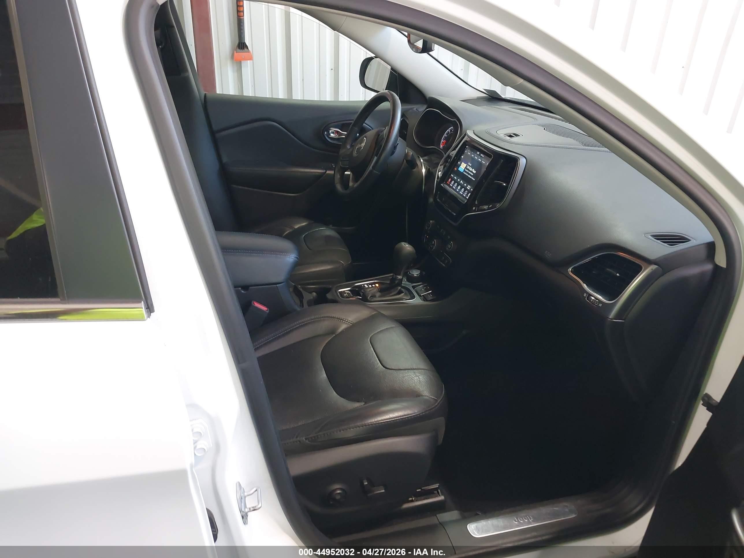 2019 Jeep Cherokee Limited 4x4 White vin: 1C4PJMDX0KD408181