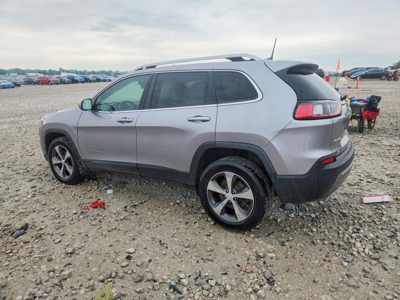 2019 Jeep Cherokee Limited Silver vin: 1C4PJMDX3KD322010