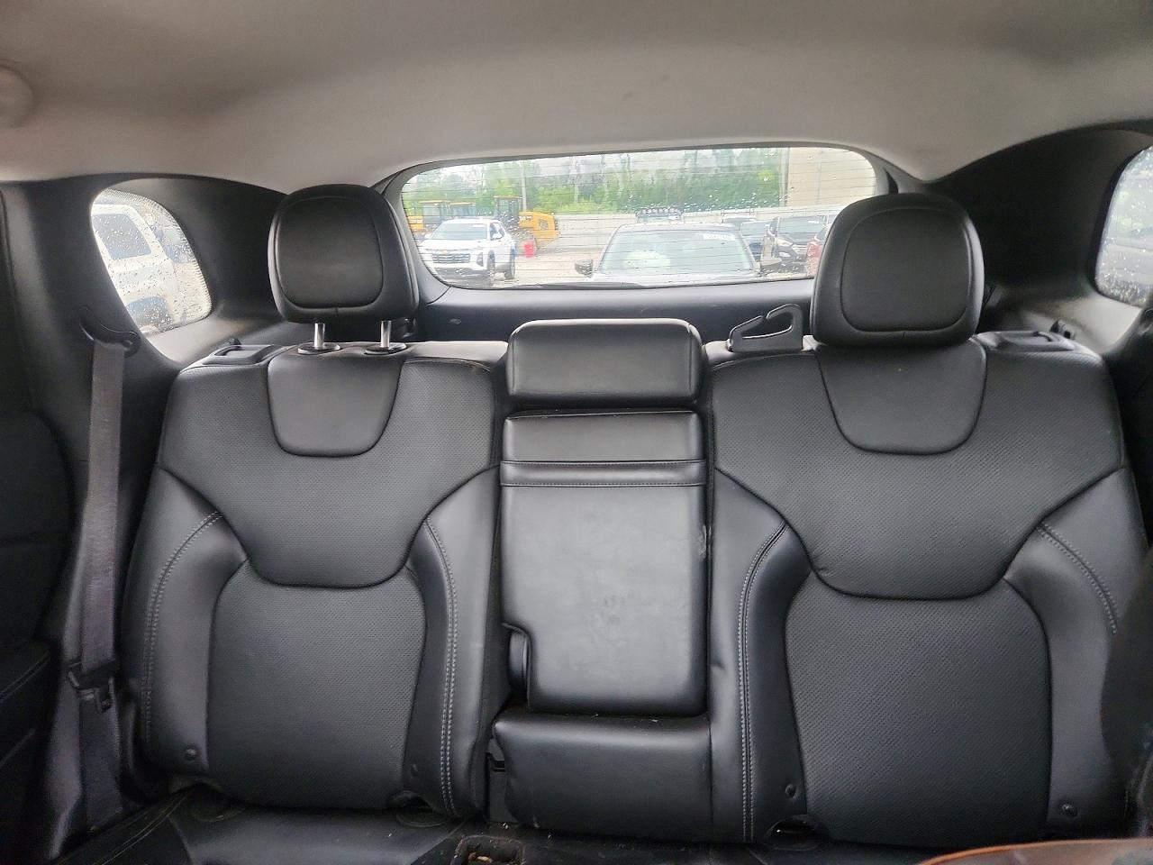 2019 Jeep Cherokee Limited Silver vin: 1C4PJMDX3KD322010