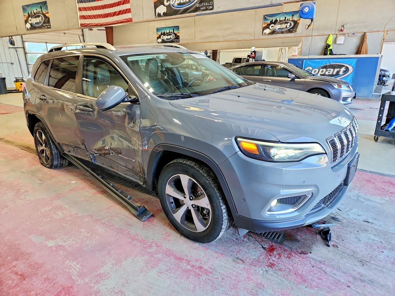 2021 Jeep Cherokee Limited Серебряный vin: 1C4PJMDX4MD176283