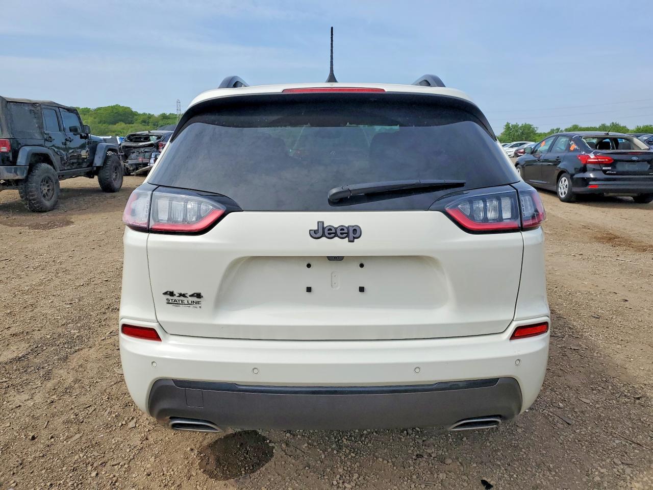 2019 Jeep Cherokee Limited White vin: 1C4PJMDX8KD354225