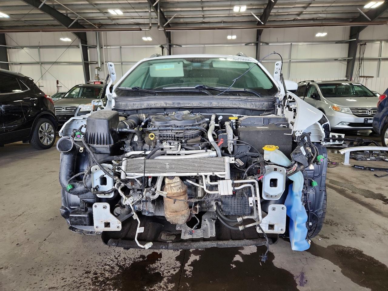 2018 Jeep Cherokee Limited White vin: 1C4PJMDX9JD574987