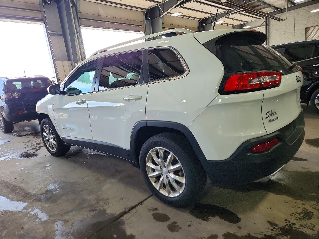 2018 Jeep Cherokee Limited White vin: 1C4PJMDX9JD574987