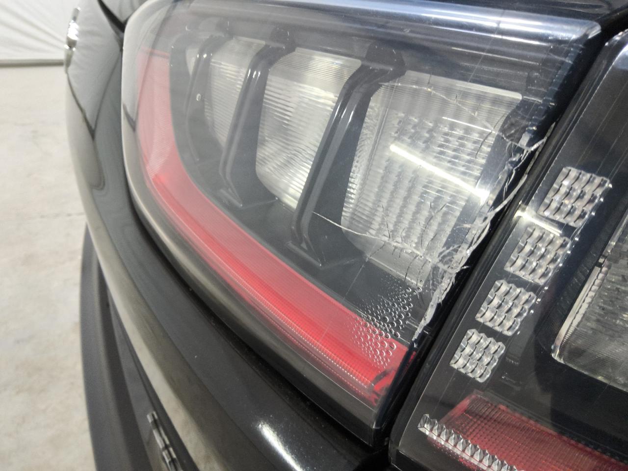 2020 Jeep Cherokee Limited Black vin: 1C4PJMDXXLD602783 Damage: Left Tail Light, Broken, Replacement Required