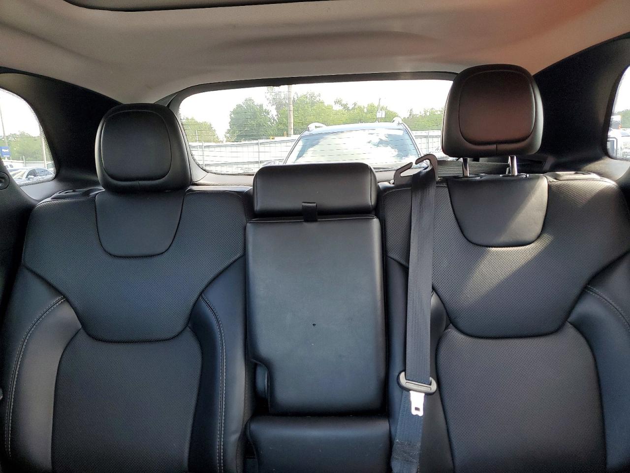 2020 Jeep Cherokee Limited Gray vin: 1C4PJMDXXLD617039