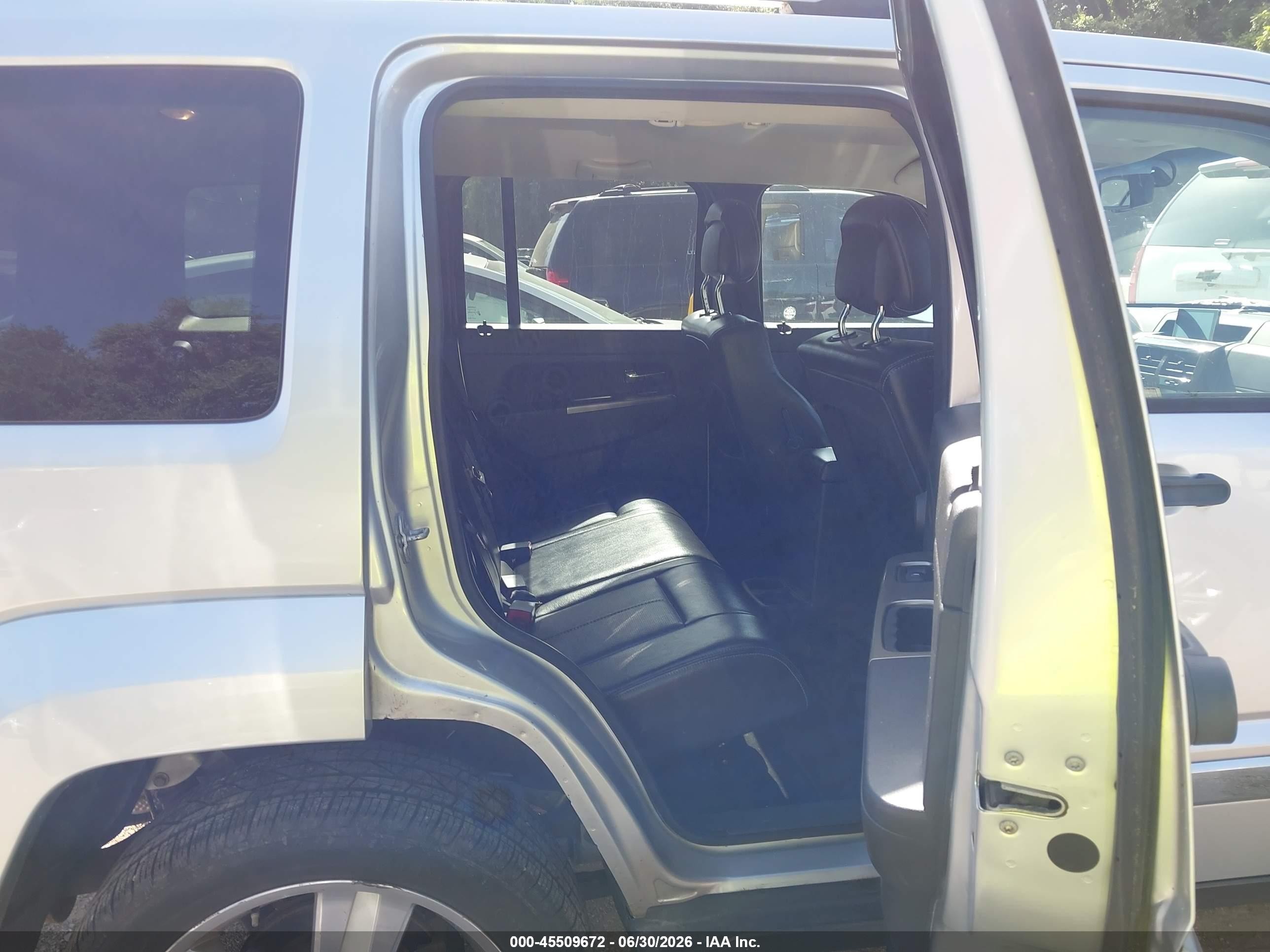 2012 Jeep Liberty Limited Jet Edition Silver vin: 1C4PJMFK0CW199435