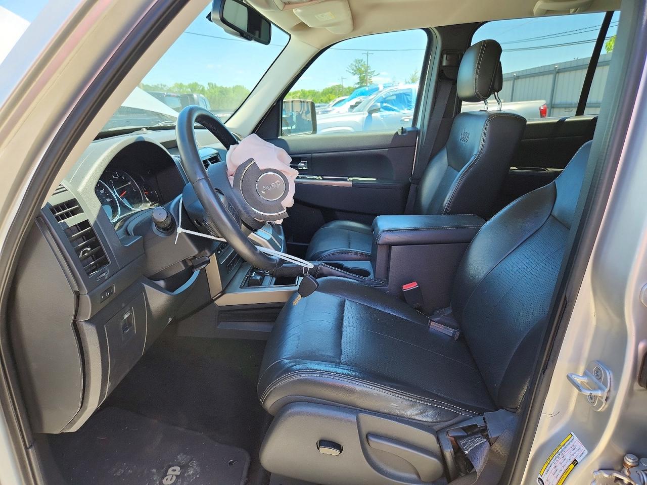 2012 Jeep Liberty Jet Silver vin: 1C4PJMFK1CW206277