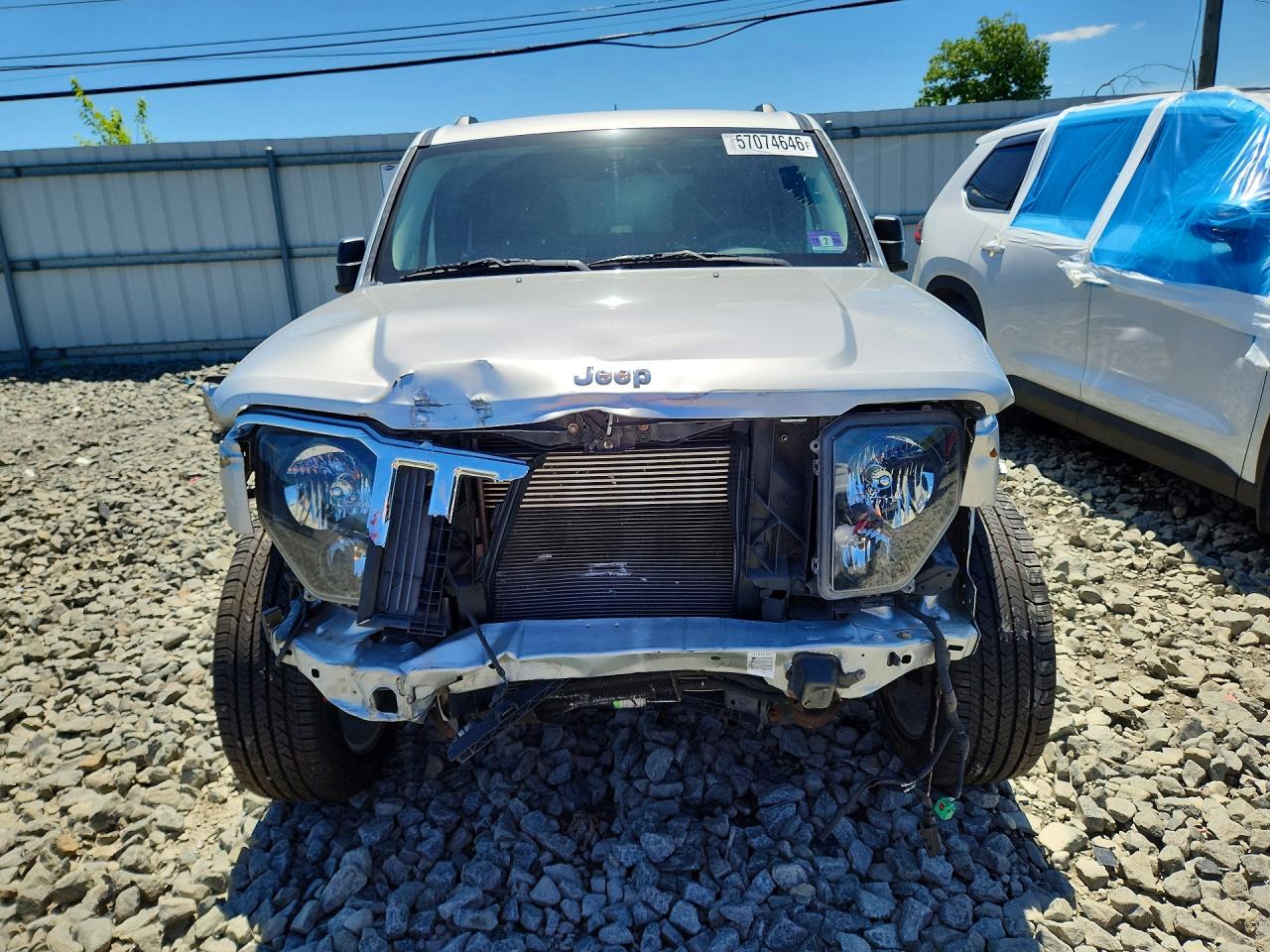 2012 Jeep Liberty Jet Silver vin: 1C4PJMFK1CW206277