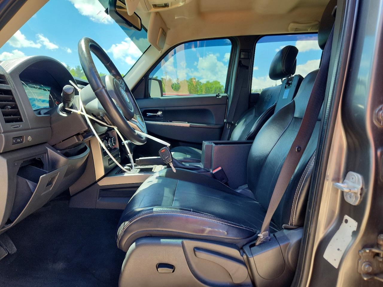 2012 Jeep Liberty Jet Gray vin: 1C4PJMFK7CW135814