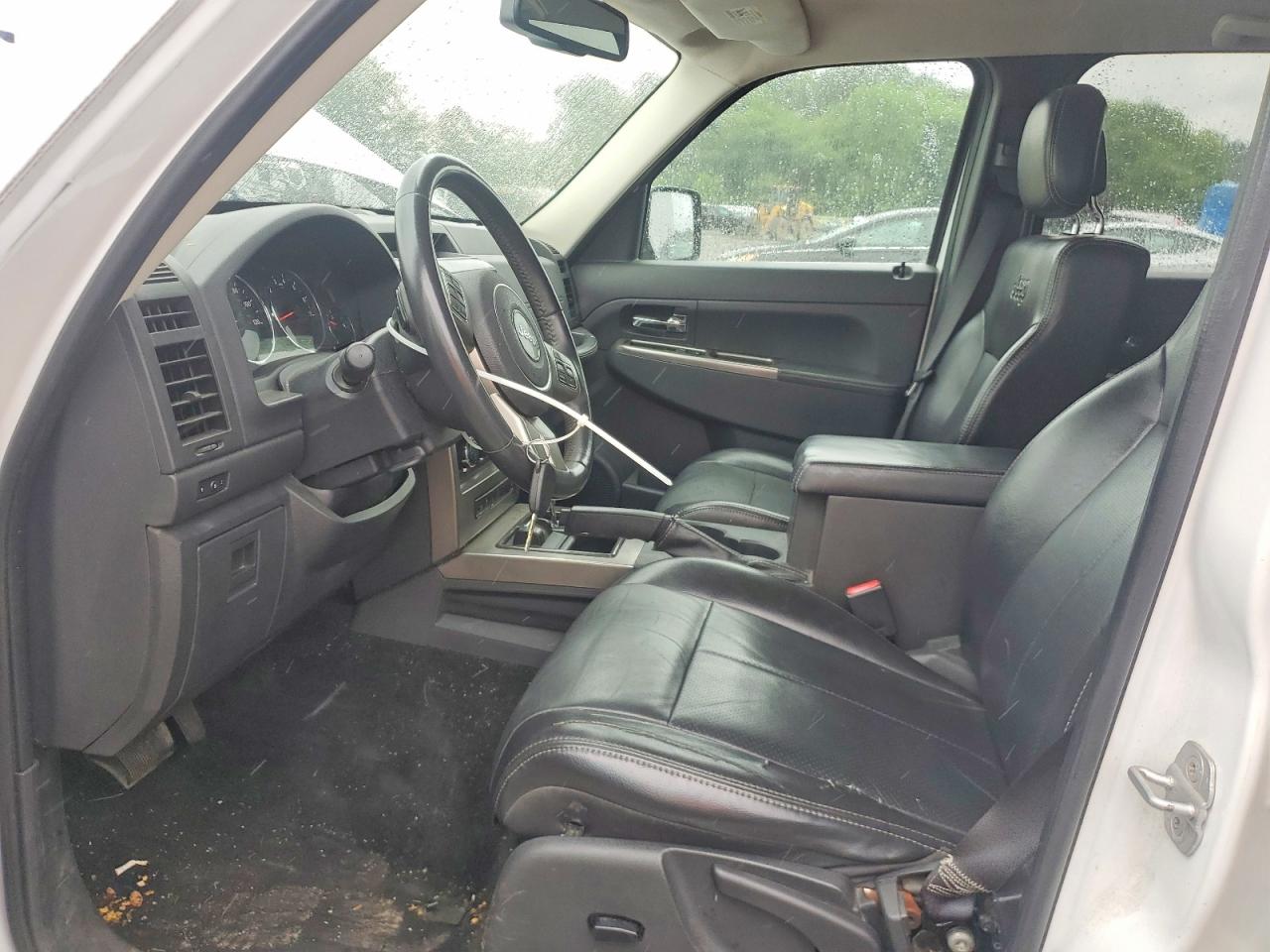 2012 Jeep Liberty Jet White vin: 1C4PJMFK7CW177206