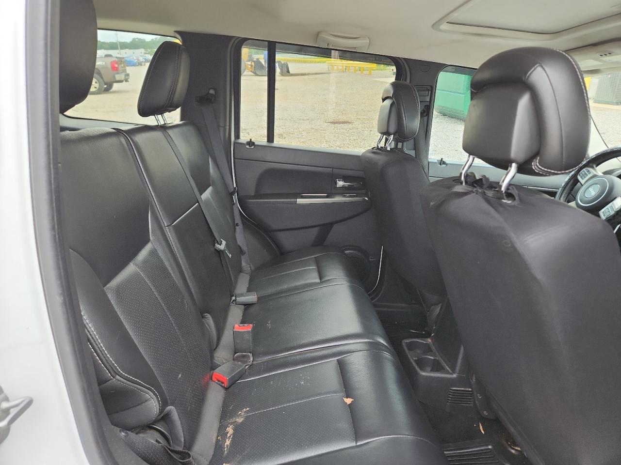 2012 Jeep Liberty Jet White vin: 1C4PJMFK8CW162584