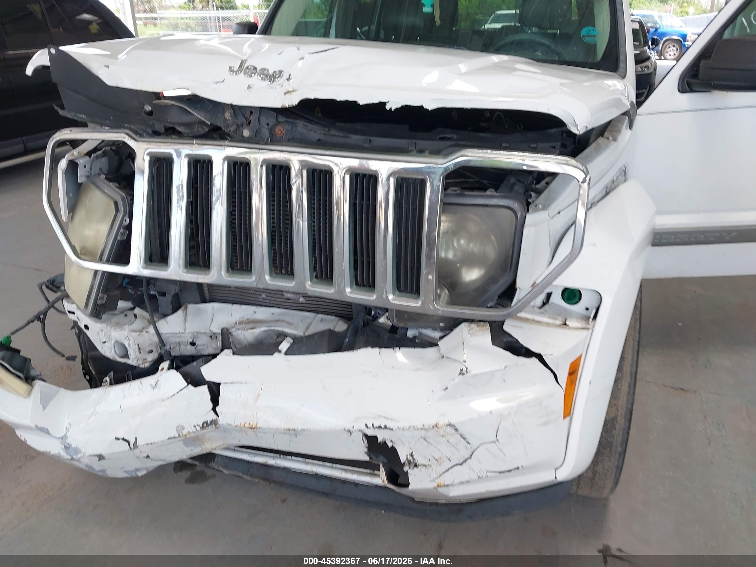 2012 Jeep Liberty Limited Jet Edition Белый vin: 1C4PJMFK9CW150184